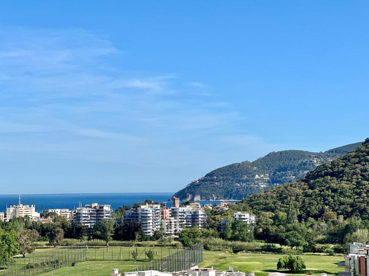 My Resid Appart Cannes Marina Vue Mer Mandelieu Exterior foto