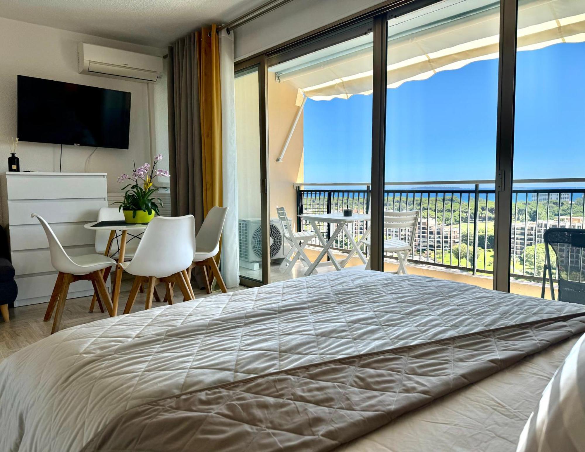 My Resid Appart Cannes Marina Vue Mer Mandelieu Exterior foto